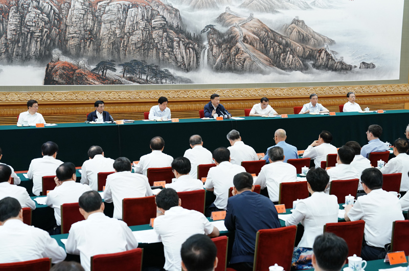 　　7月5日，中共中央總書記、國家主席、中央軍委主席習(xí)近平在北京出席深化黨和國家機(jī)構(gòu)改革總結(jié)會議并發(fā)表重要講話。新華社記者 王曄 攝